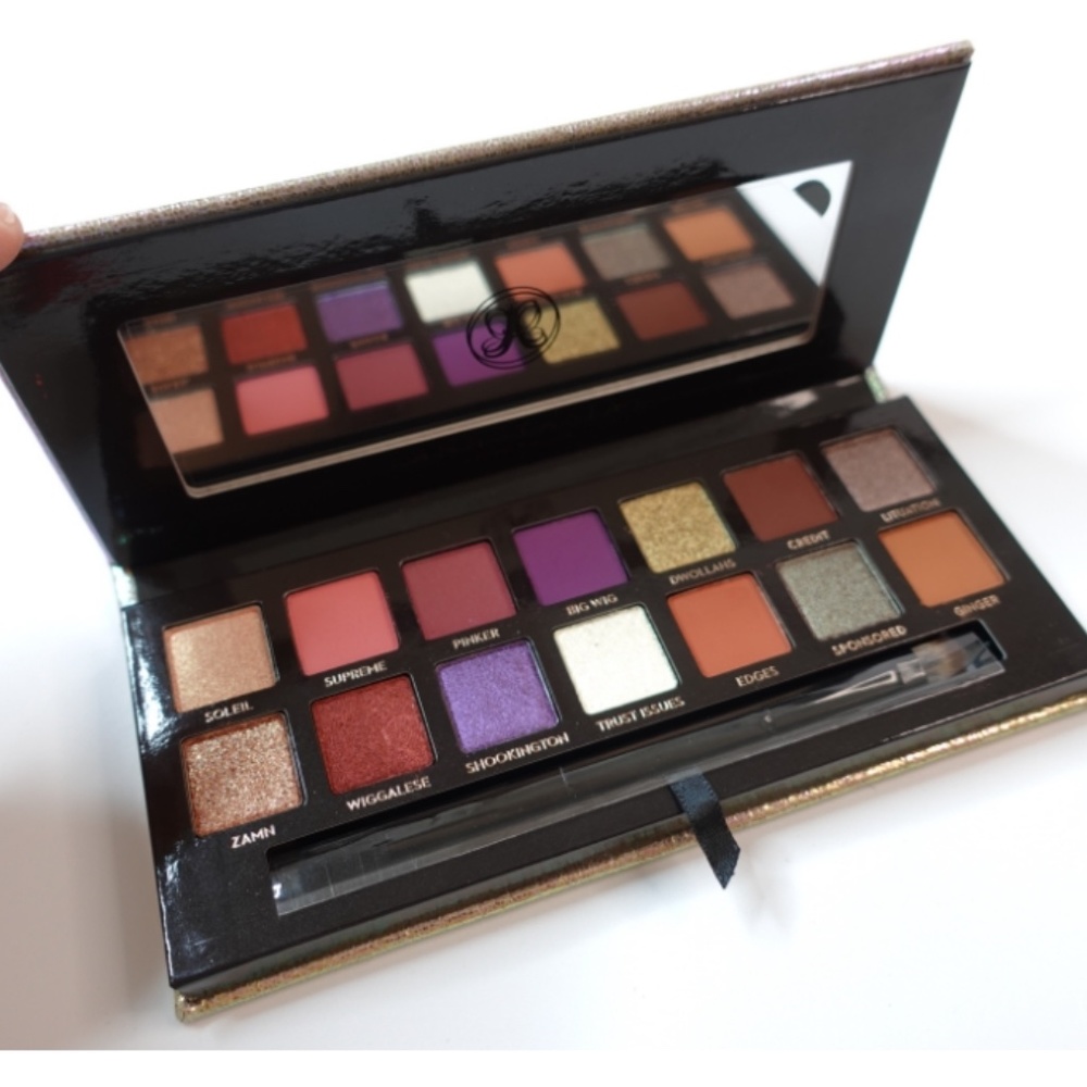 ABH Jackie Aina Palette *LE*